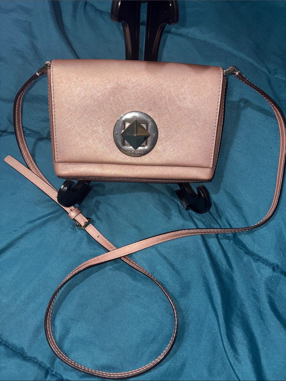 Kate Spade Newbury Lane Sally crossbody + Free Dusty